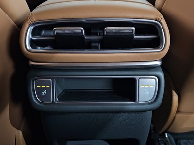 2024 Genesis GV80 thumbnail 35