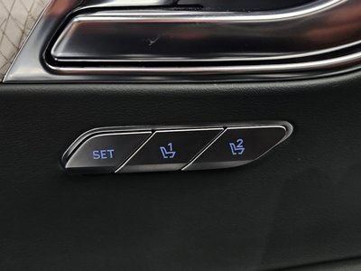 2024 Genesis GV80 thumbnail 26