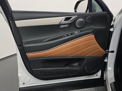 2024 Genesis GV80 thumbnail 14