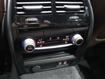 2022 BMW 5 SERIES — миниатюра 25