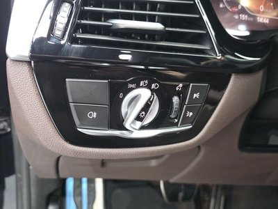 2022 BMW 5 SERIES — миниатюра 31