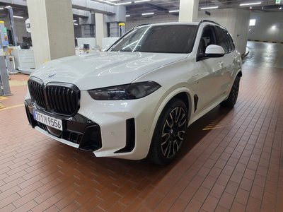 2025 BMW X5 照片 1
