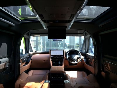 TOYOTA VELLFIRE - 2