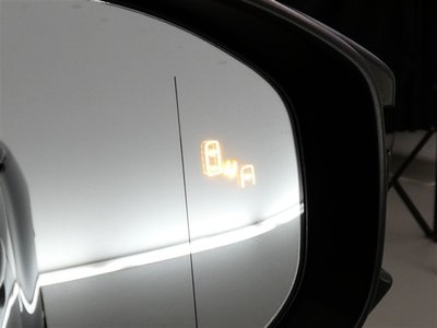 TOYOTA CROWN SPORT - 9