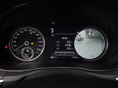 2022 Genesis GV70 thumbnail 11