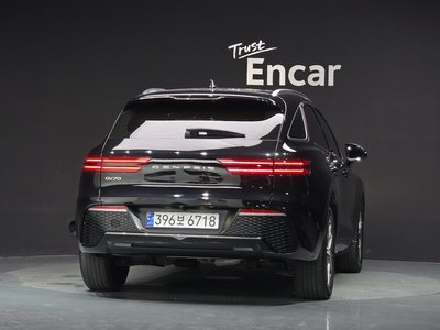 2022 Genesis GV70 photo 4