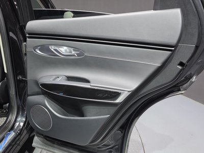 2022 Genesis GV70 thumbnail 15
