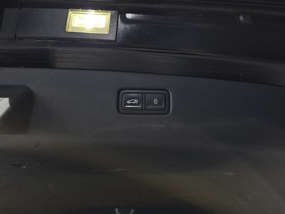 2022 Genesis GV70 thumbnail 22