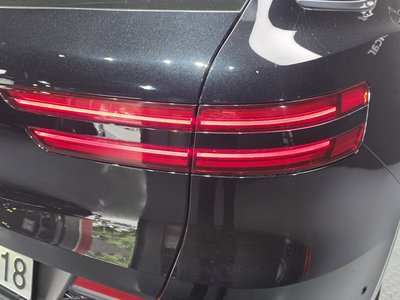 2022 Genesis GV70 photo 10