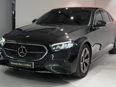 MERCEDES-BENZ E-CLASS