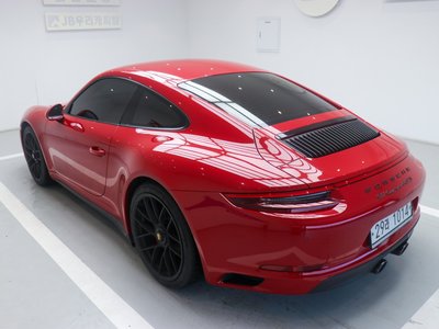 2018 Porsche 911 photo 3
