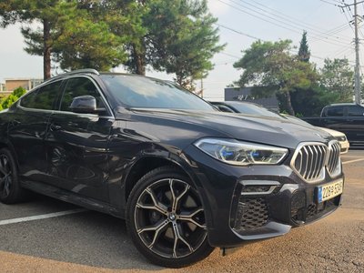 2022 BMW X6 — фото 2