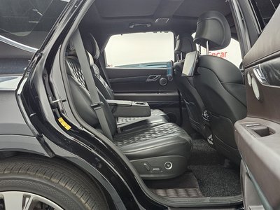 2022 Genesis GV80 — миниатюра 17