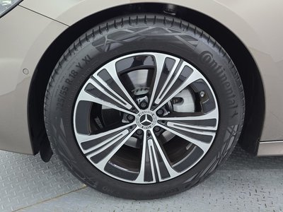 MERCEDES-BENZ E-CLASS - 6