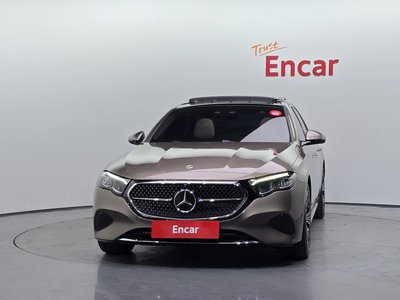 MERCEDES-BENZ E-CLASS - 2
