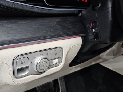 2023 Mercedes-BENZ GLS thumbnail 25