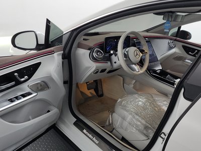 صورة مصغرة 13 لـ 2022 Mercedes-BENZ EQE