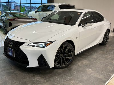 صورة 5 لـ 2025 Lexus IS