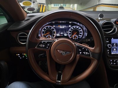 BENTLEY BENTAYGA - 9