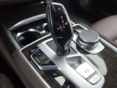 صورة 9 لـ 2022 BMW 7 SERIES