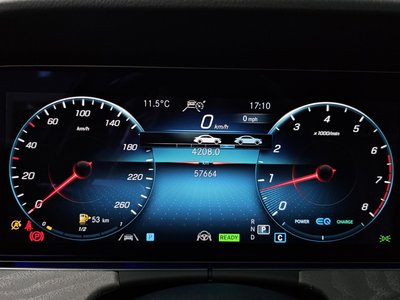 MERCEDES-BENZ E-CLASS - 8