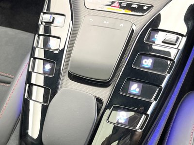 2024 Mercedes-BENZ GT AMG 缩略图 33