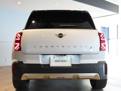 MINI MINI COUNTRYMAN - 7