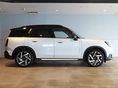 MINI MINI COUNTRYMAN - 8