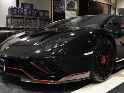 LAMBORGHINI AVENTADOR - 6