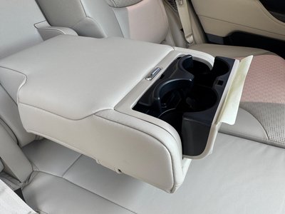 2025 Toyota LAND CRUISER 300 — миниатюра 45