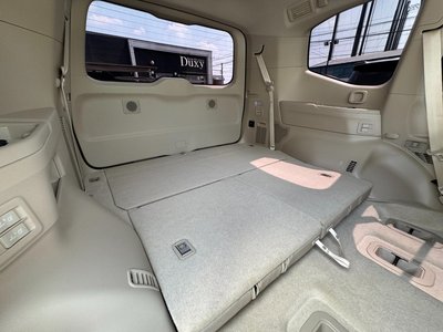 2025 Toyota LAND CRUISER 300 — миниатюра 49