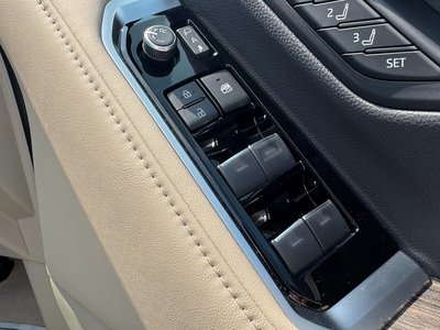 2025 Toyota LAND CRUISER 300 — миниатюра 77