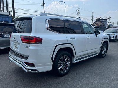 2025 Toyota LAND CRUISER 300 — миниатюра 12