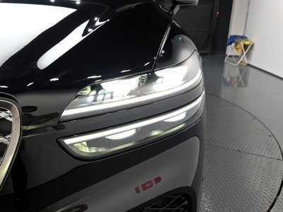 صورة 9 لـ 2024 Genesis GV70
