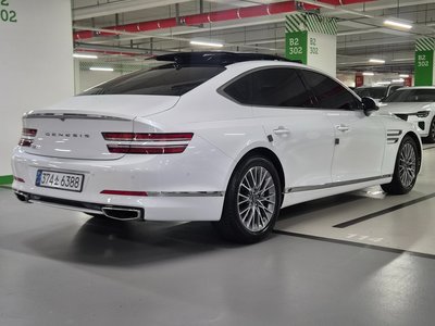GENESIS G80 (RG3) - 2