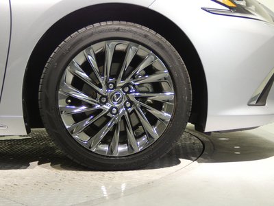 صورة مصغرة 14 لـ 2024 Lexus ES