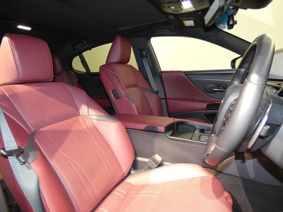صورة مصغرة 24 لـ 2024 Lexus ES