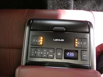 صورة مصغرة 52 لـ 2024 Lexus ES