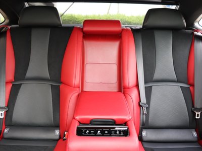 2021 Lexus LS — миниатюра 23