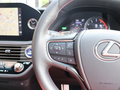 2021 Lexus LS — миниатюра 20