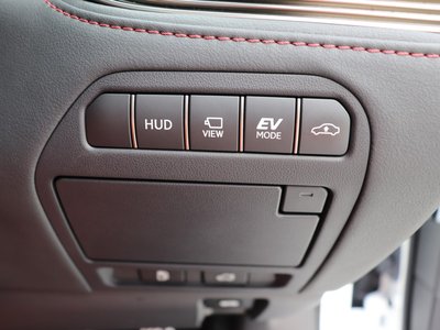 2021 Lexus LS — миниатюра 18