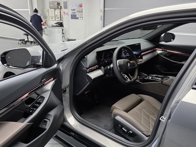2026 BMW 5 SERIES — миниатюра 13
