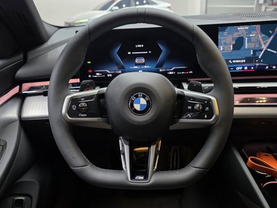 2026 BMW 5 SERIES — миниатюра 23