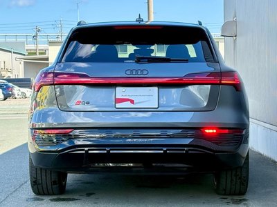 AUDI Q8 E-TRON - 5