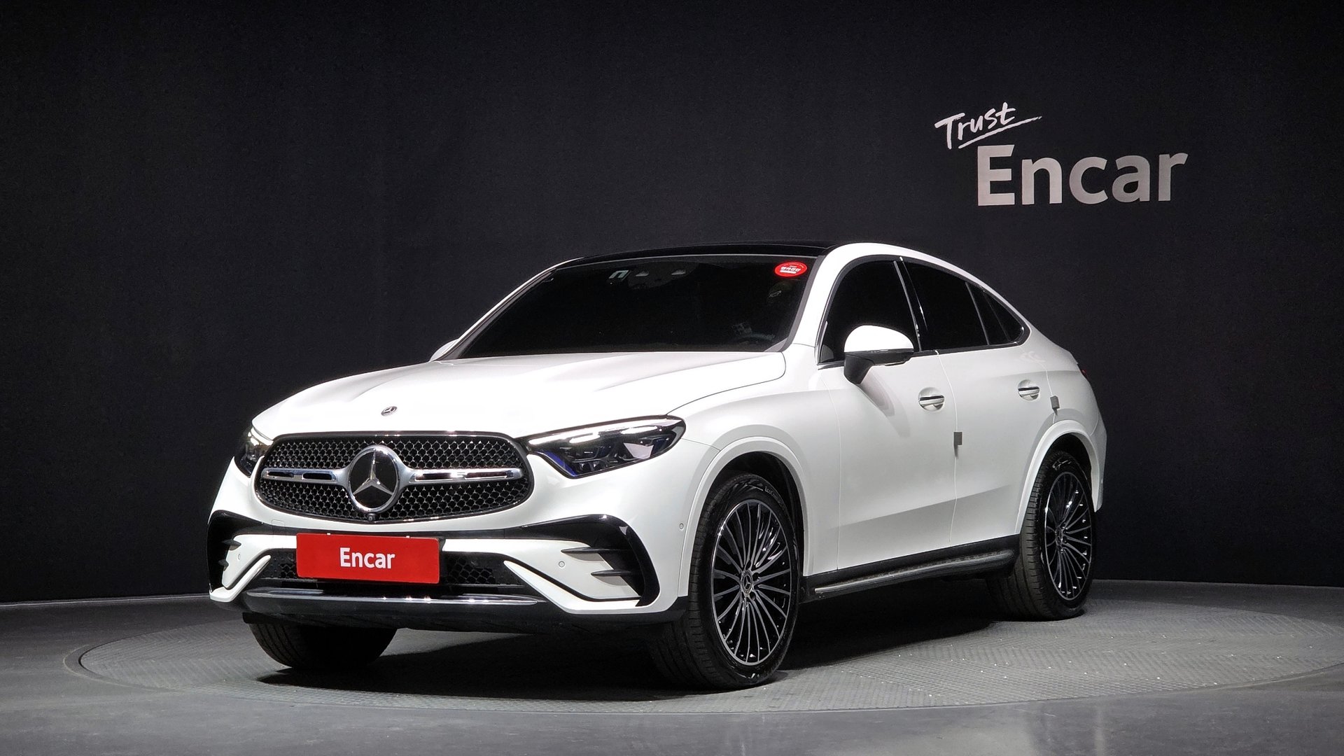 MERCEDES-BENZ GLC - View 1