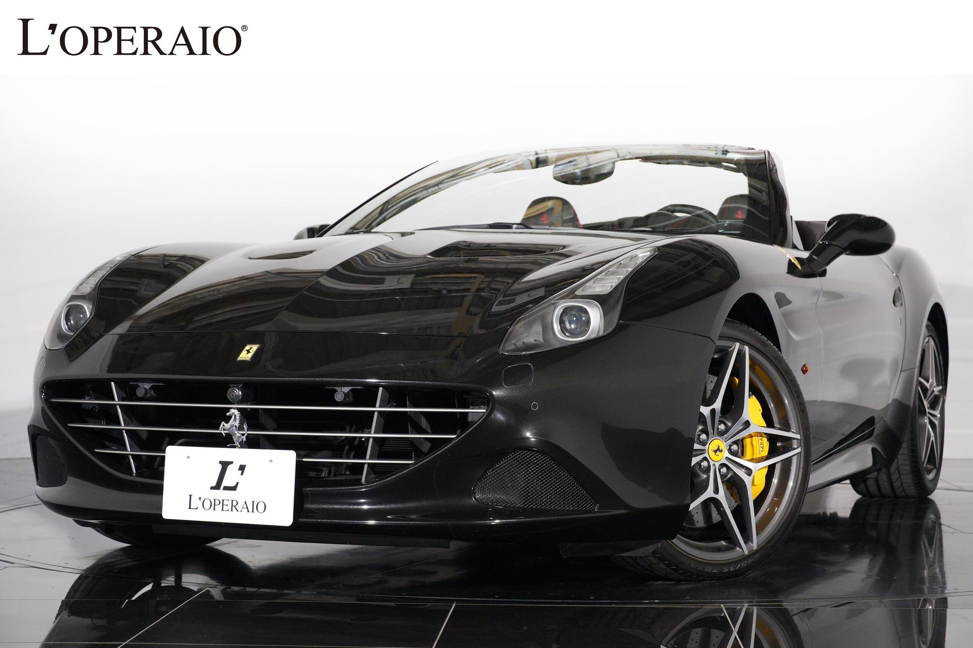 FERRARI CALIFORNIA T - View 1