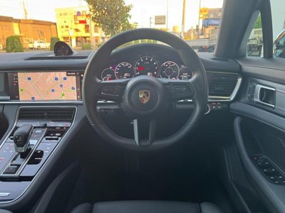PORSCHE PANAMERA - 4
