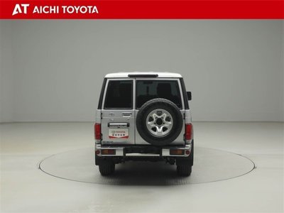 TOYOTA LAND CRUISER 70 - 5