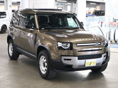 LAND ROVER DEFENDER - 8