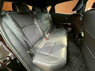 TOYOTA CROWN SPORT - 9